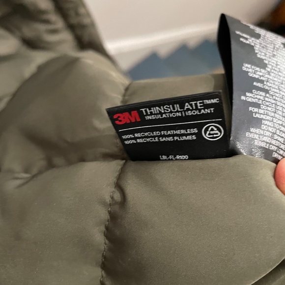 Vision winter jacket by Simons, women’s size medium, kaki - Picture 7 of 9